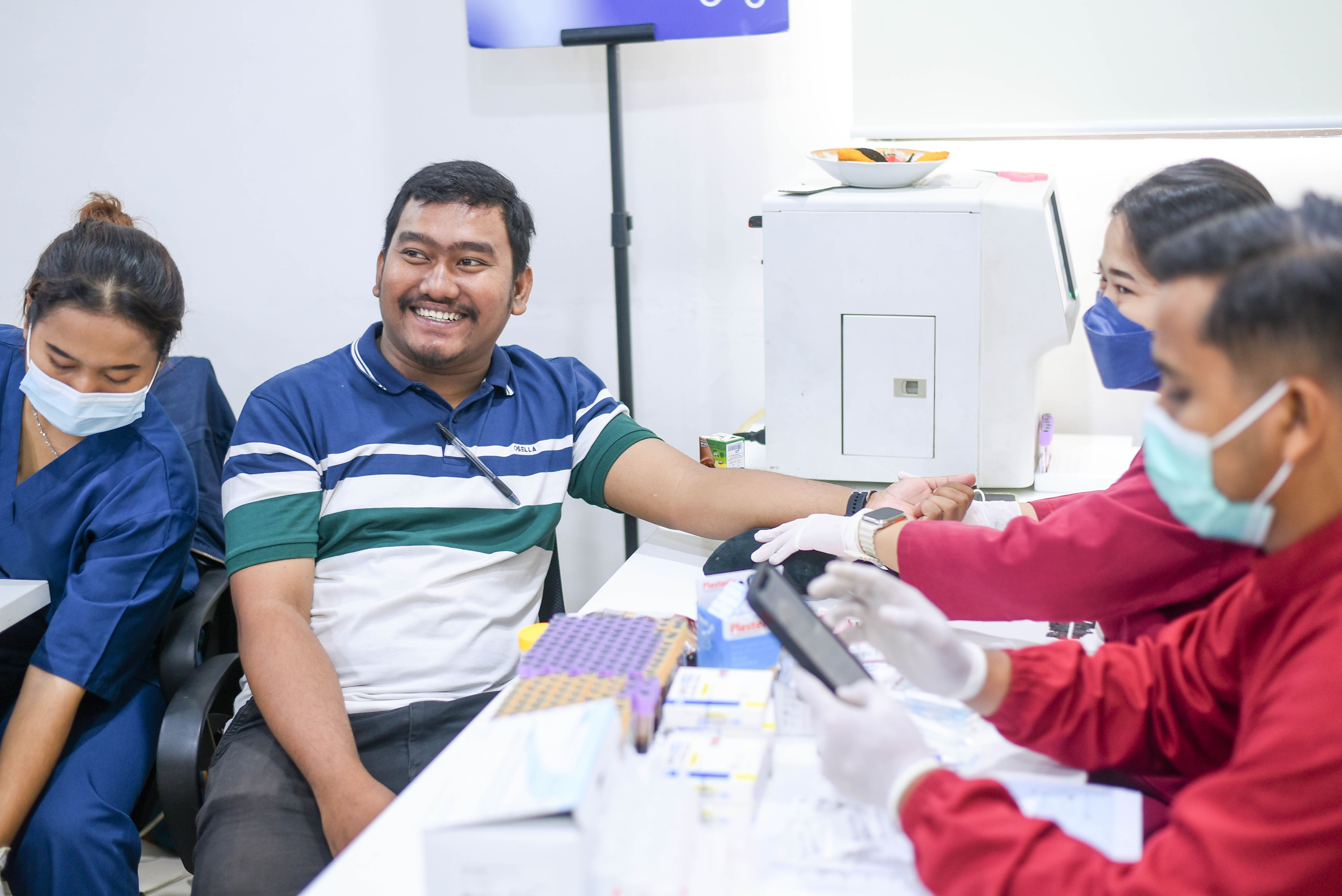 Pelaksanaan program medical checkup (MCU) untuk memastikan kesehatan karyawan