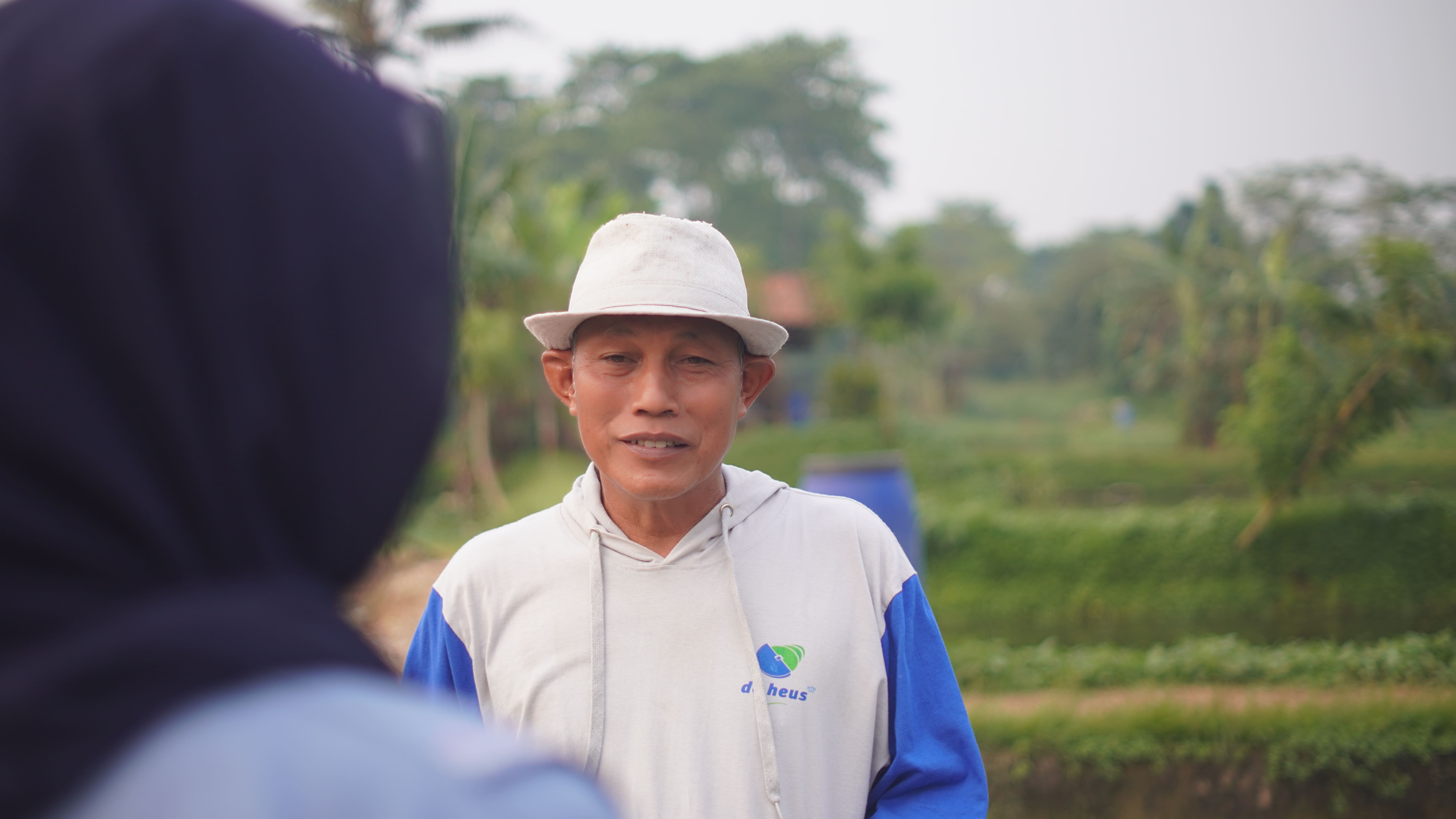 Pendampingan dari tim de heus indonesia untuk kolam budidaya haji neran